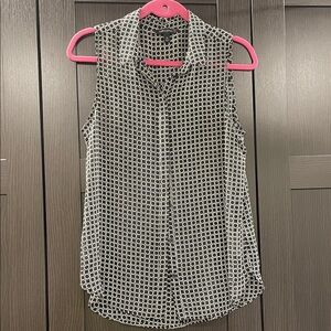Banana Republic Monochrome Sleeveless Blouse